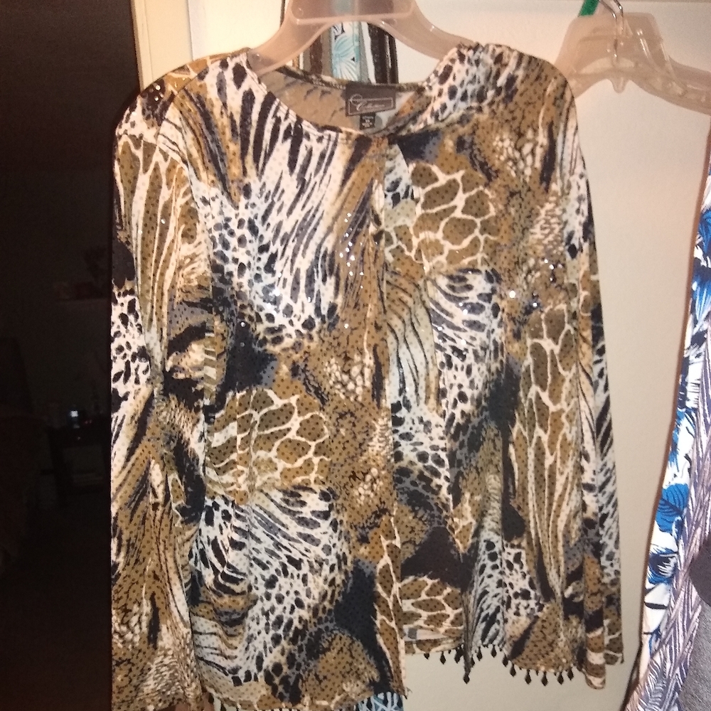 Animal print top